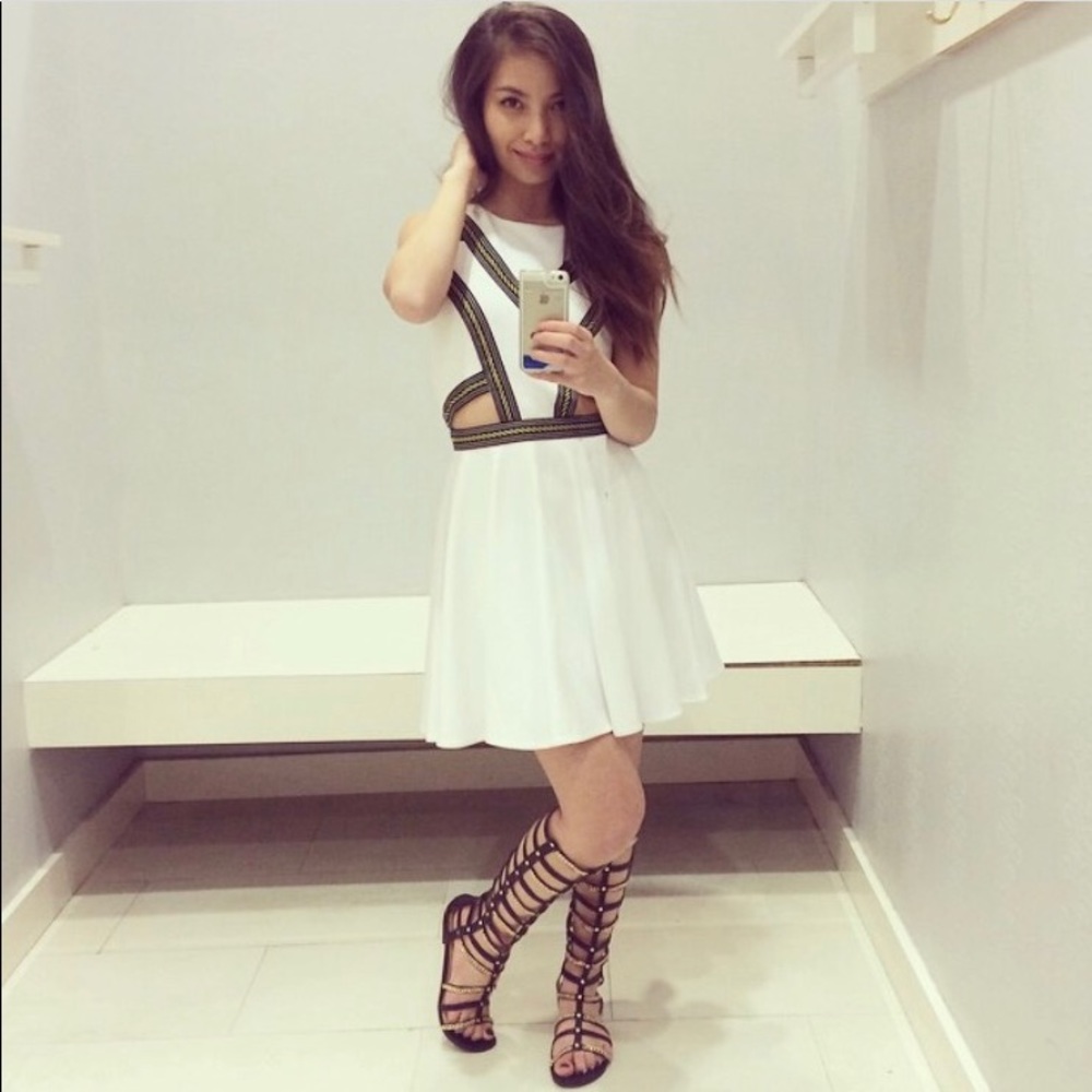 Front side cutout dress